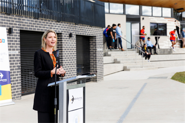 Mayor Councillor Sarah Carter delivering a speech in celebration of the Pavilion opening.