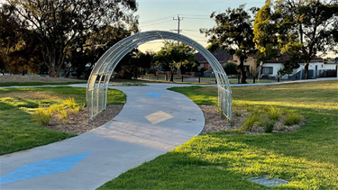 Hansen Reserve arch at early morning